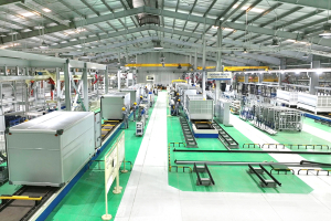 Lắp đặt thiết bị công nghệ nhà xưởng.